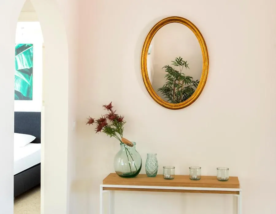 2005 Villa Freser Al Canal Para 6 Personas By Homeselectspain Empuriabrava Ισπανία