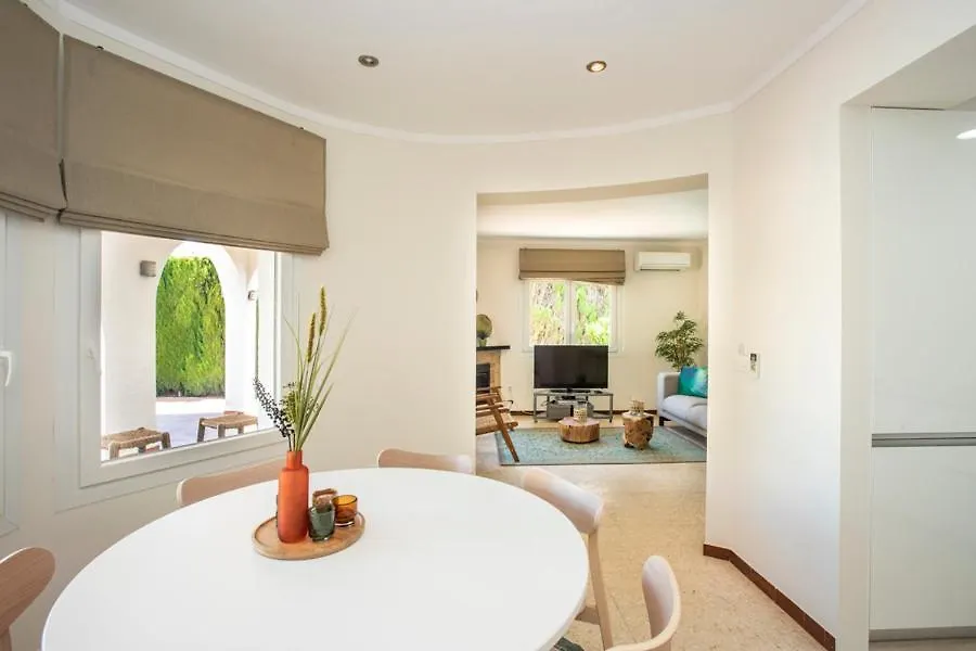 2005 Villa Freser Al Canal Para 6 Personas By Homeselectspain Empuriabrava 0*,